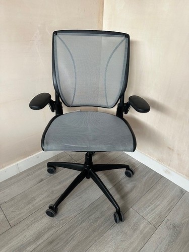Humanscale diffrient world - diffrient,